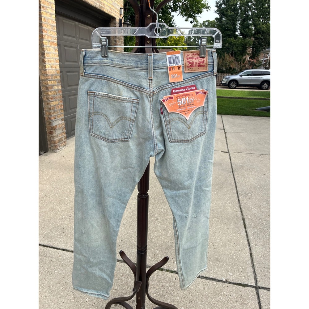Levis 501 CT Customized Tapered Distressed Light Wash Jeans Women 25x32 NWT - Picture 8 of 10